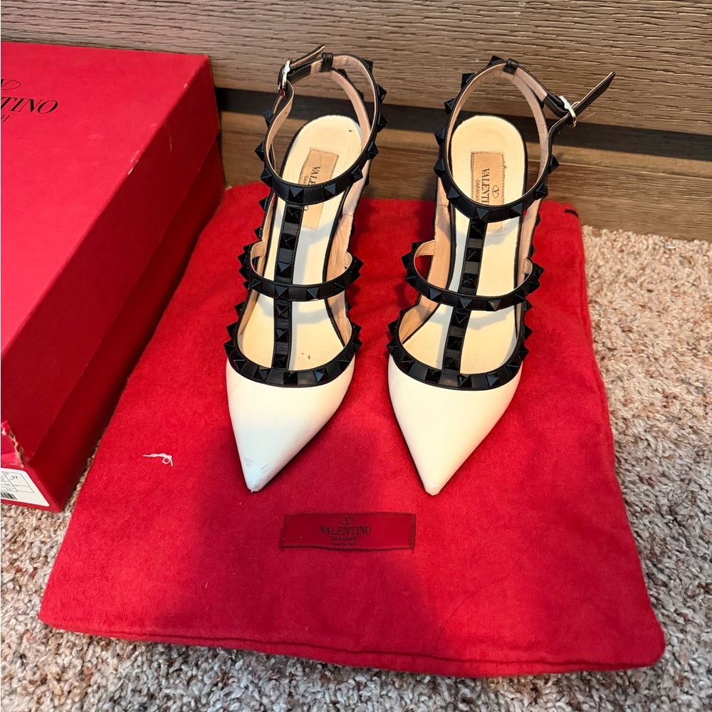 Valentino Garavani Black and Cream Studded Heels